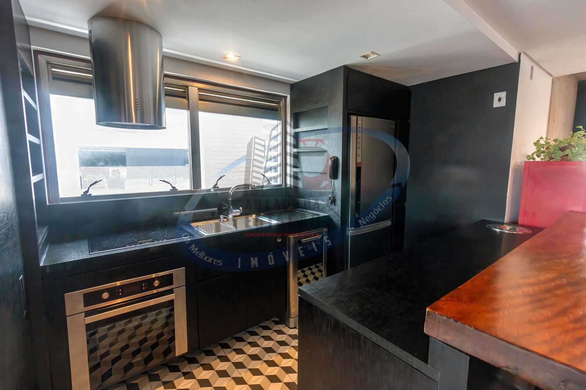 Apartamento para alugar com 1 quarto, 90m² - Foto 5