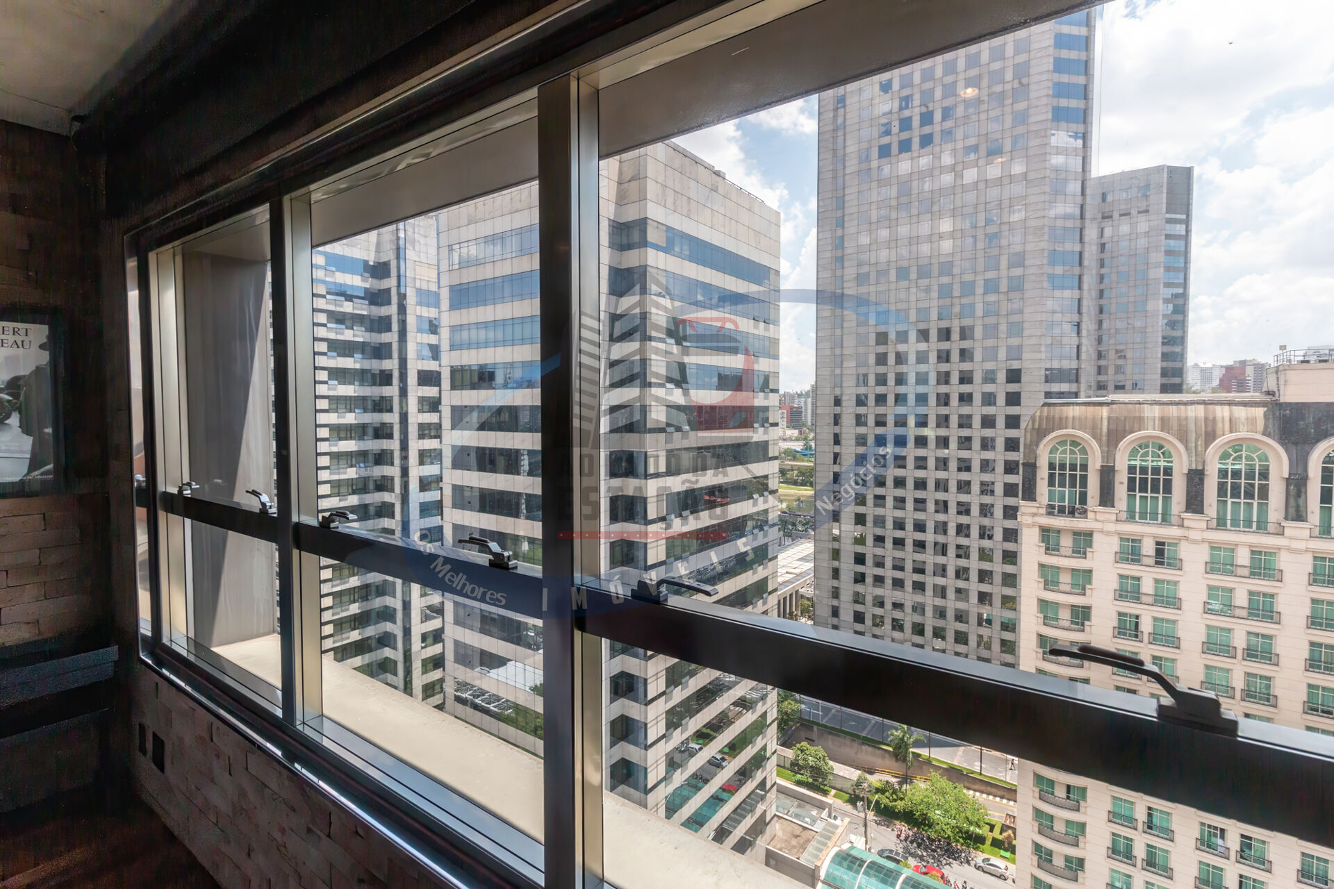 Apartamento para alugar com 1 quarto, 90m² - Foto 1