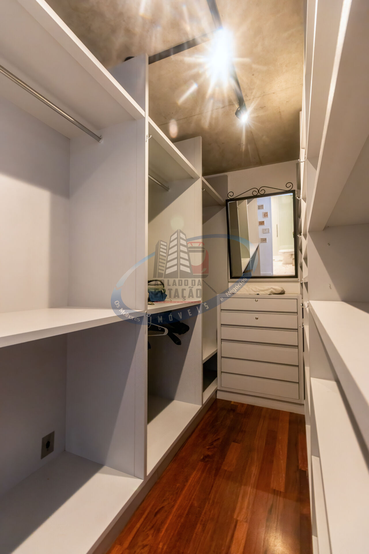 Apartamento para alugar com 1 quarto, 90m² - Foto 15