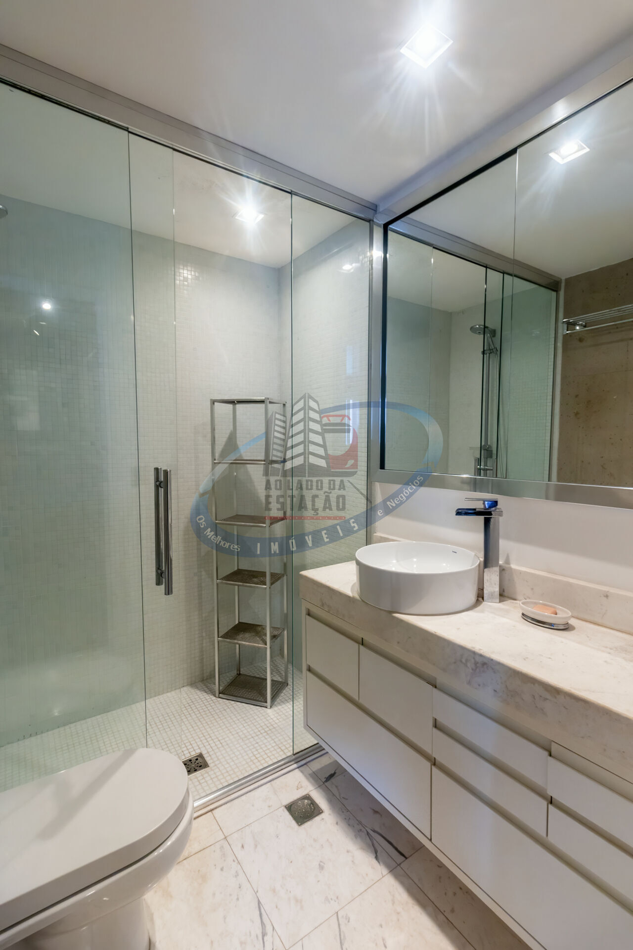 Apartamento para alugar com 1 quarto, 90m² - Foto 12