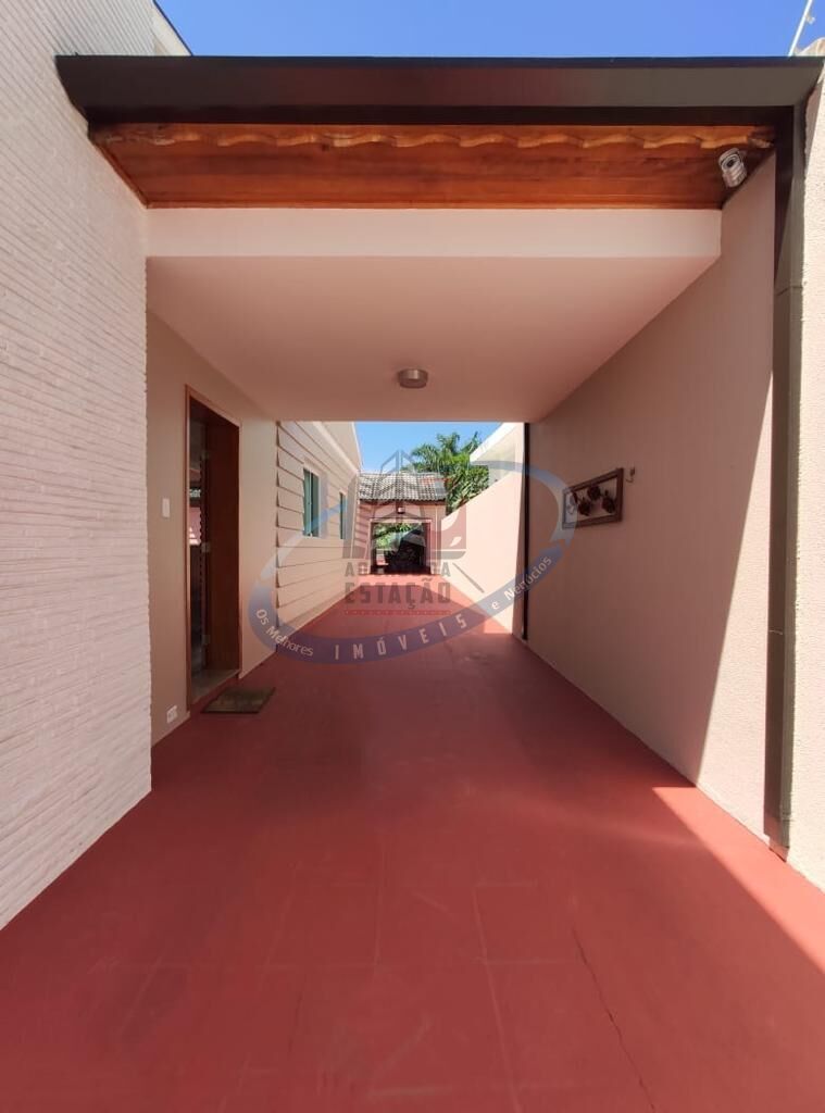 Casa à venda com 2 quartos, 459m² - Foto 2