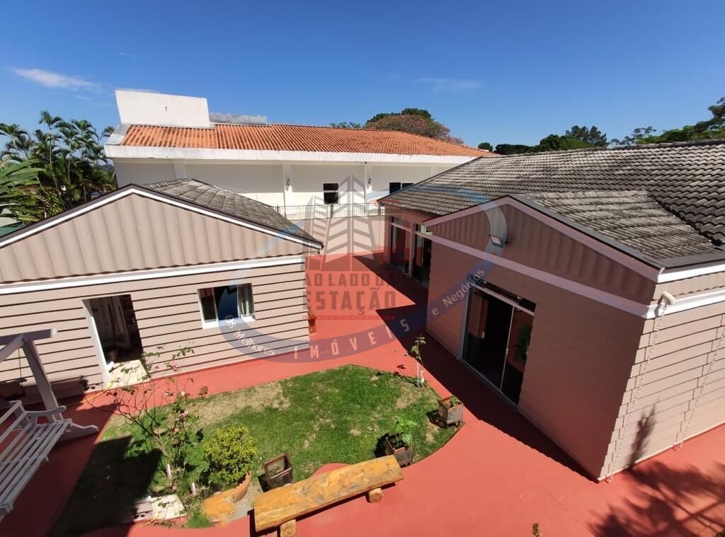 Casa à venda com 2 quartos, 459m² - Foto 31