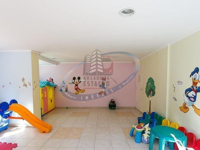 Apartamento para alugar com 3 quartos, 100m² - Foto 32
