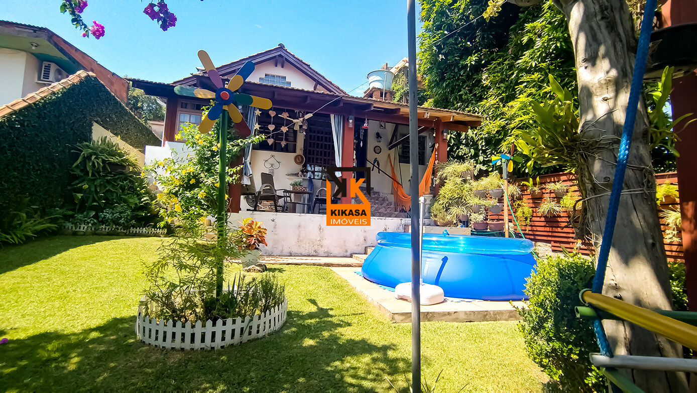 Casa, 3 quartos, 232 m² - Foto 1