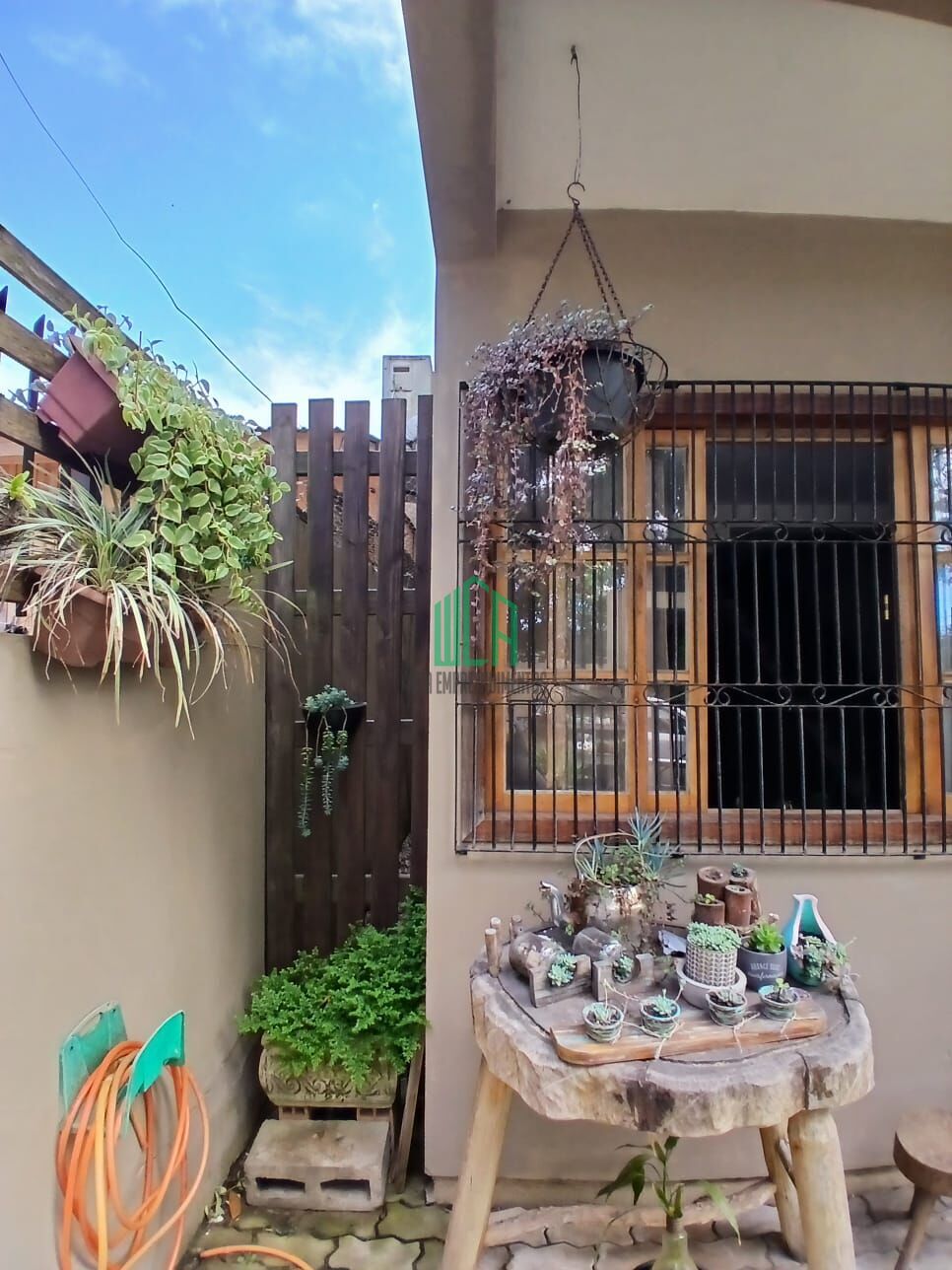 Casa à venda com 3 quartos, 100m² - Foto 3
