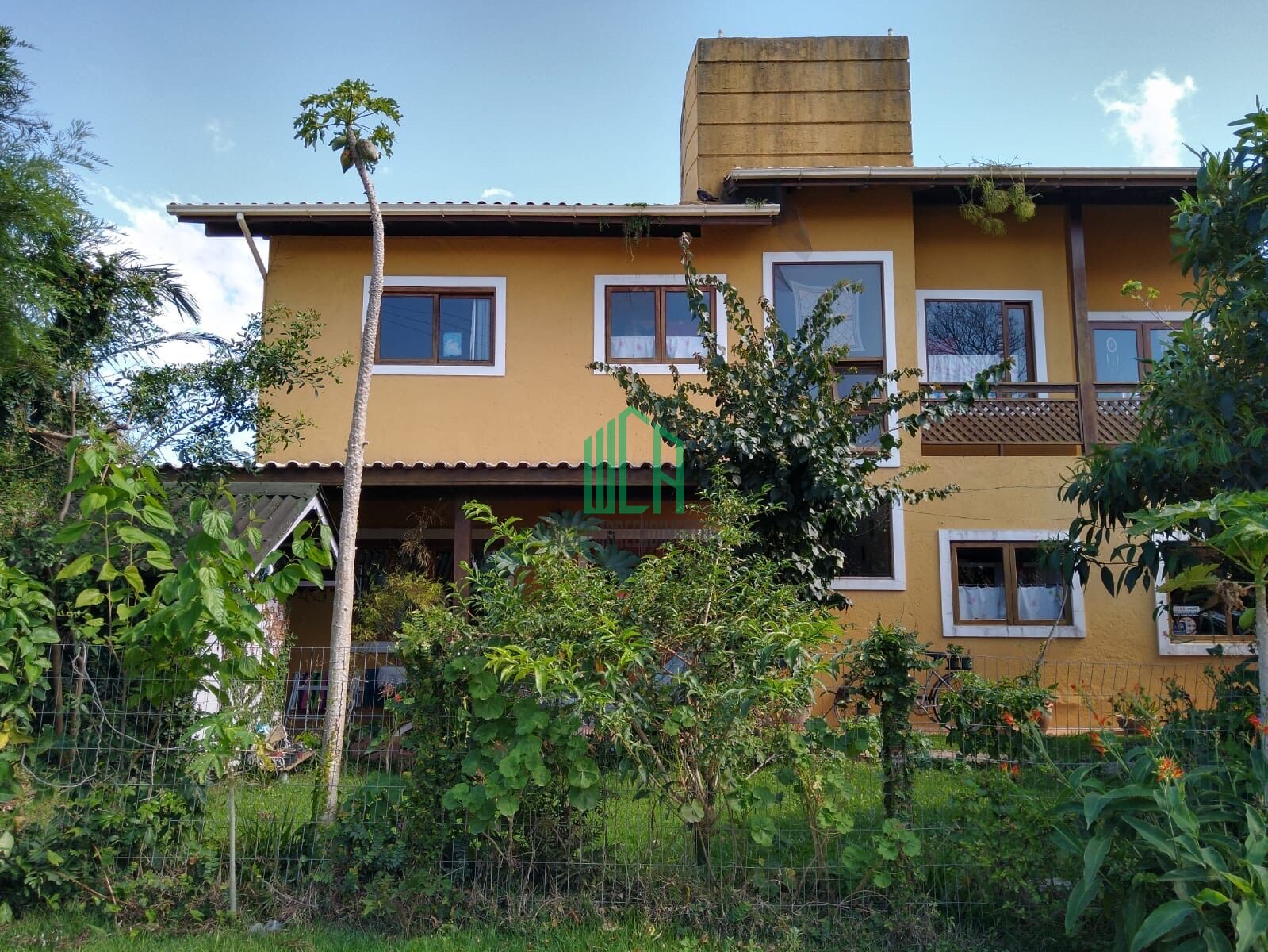 Sobrado à venda com 2 quartos, 200m² - Foto 1