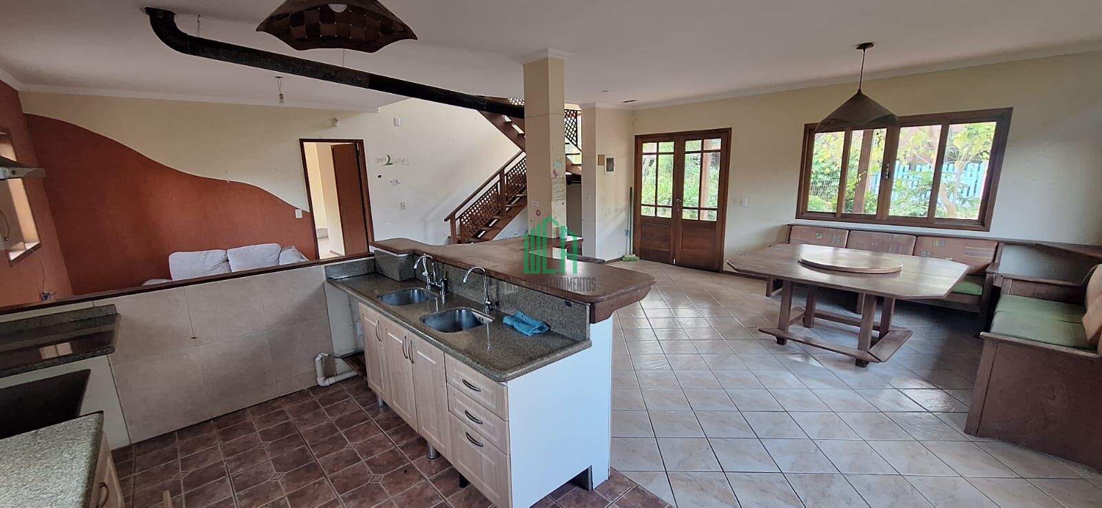 Sobrado à venda com 2 quartos, 200m² - Foto 6