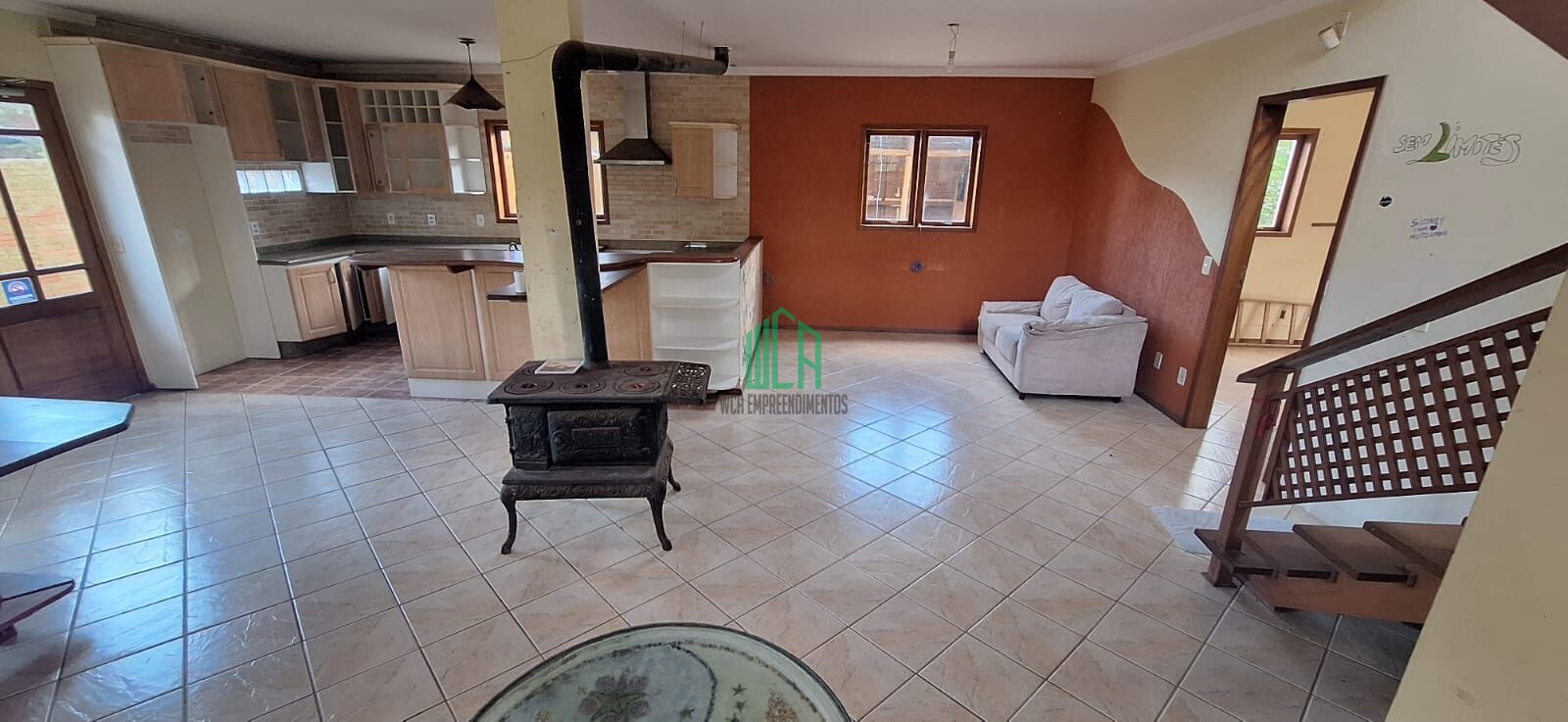Sobrado à venda com 2 quartos, 200m² - Foto 3