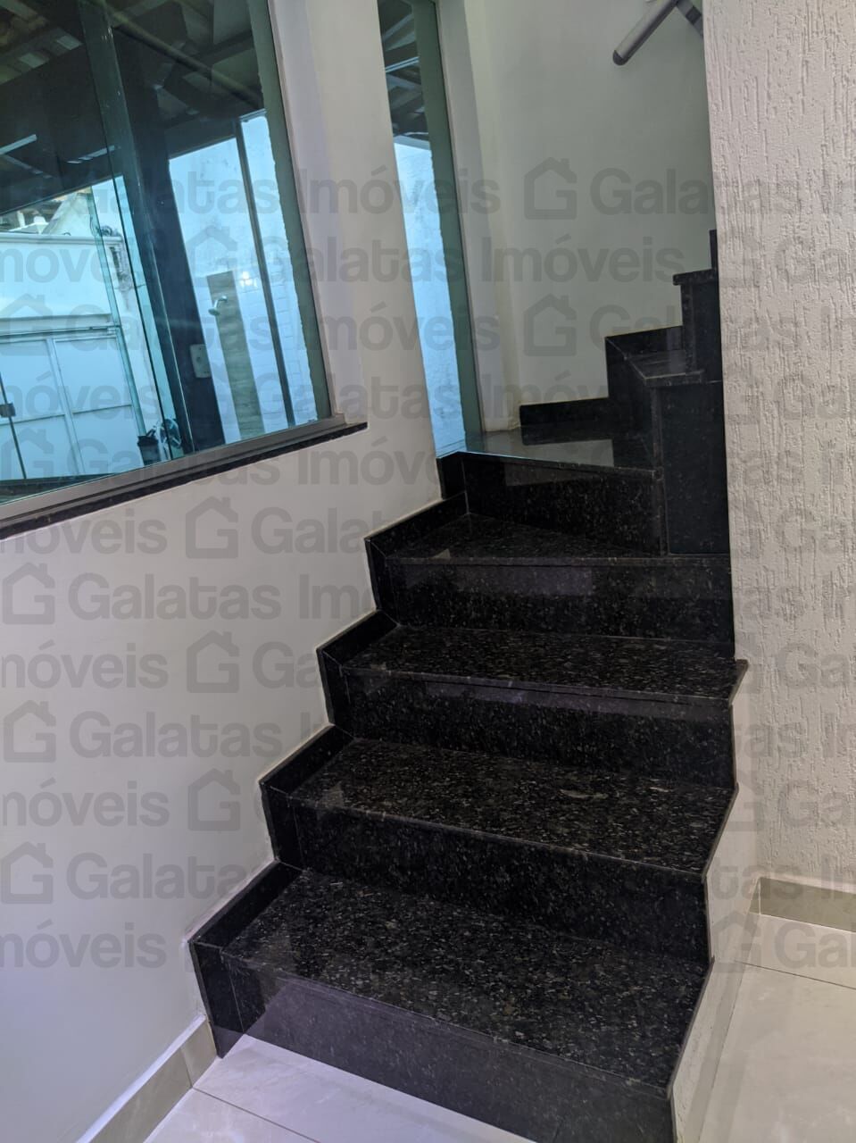 Casa à venda com 2 quartos, 120m² - Foto 5