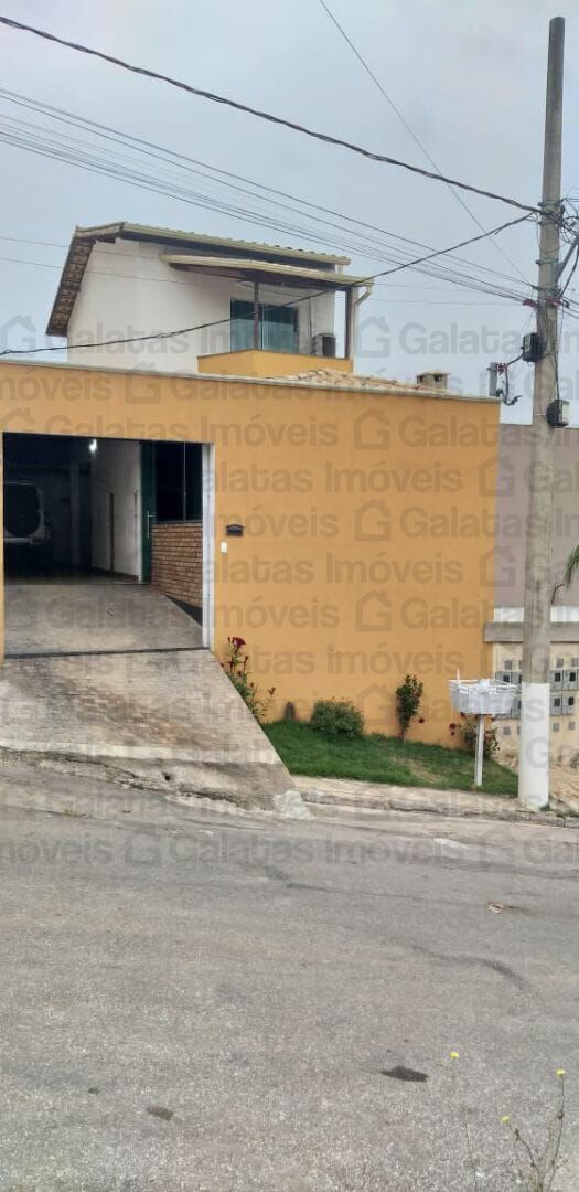 Casa à venda com 2 quartos, 120m² - Foto 2