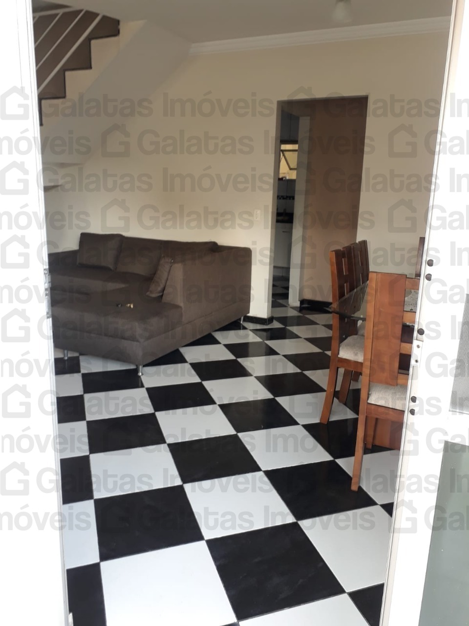 Casa à venda com 3 quartos, 160m² - Foto 2