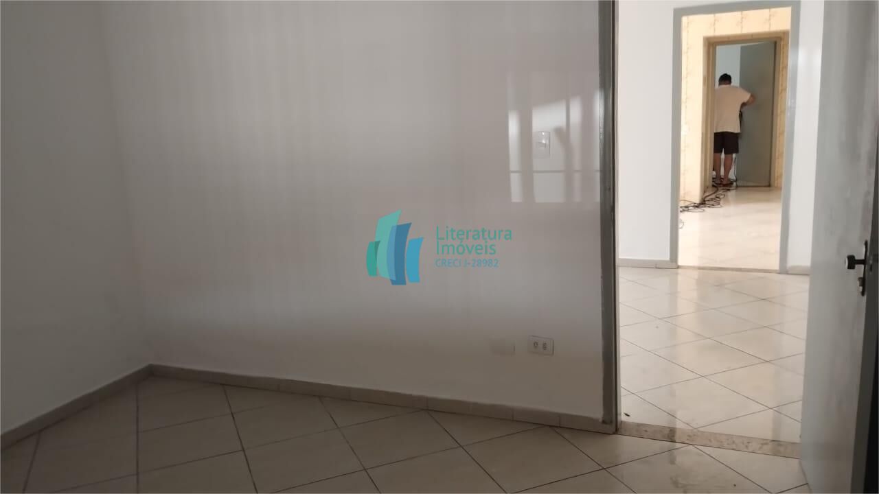 Casa para alugar com 3 quartos, 119m² - Foto 1