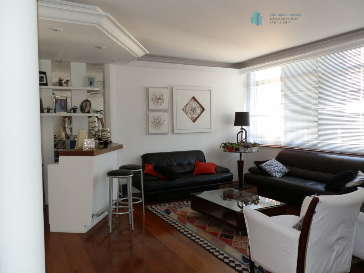 Apartamento para alugar com 3 quartos, 160m² - Foto 1