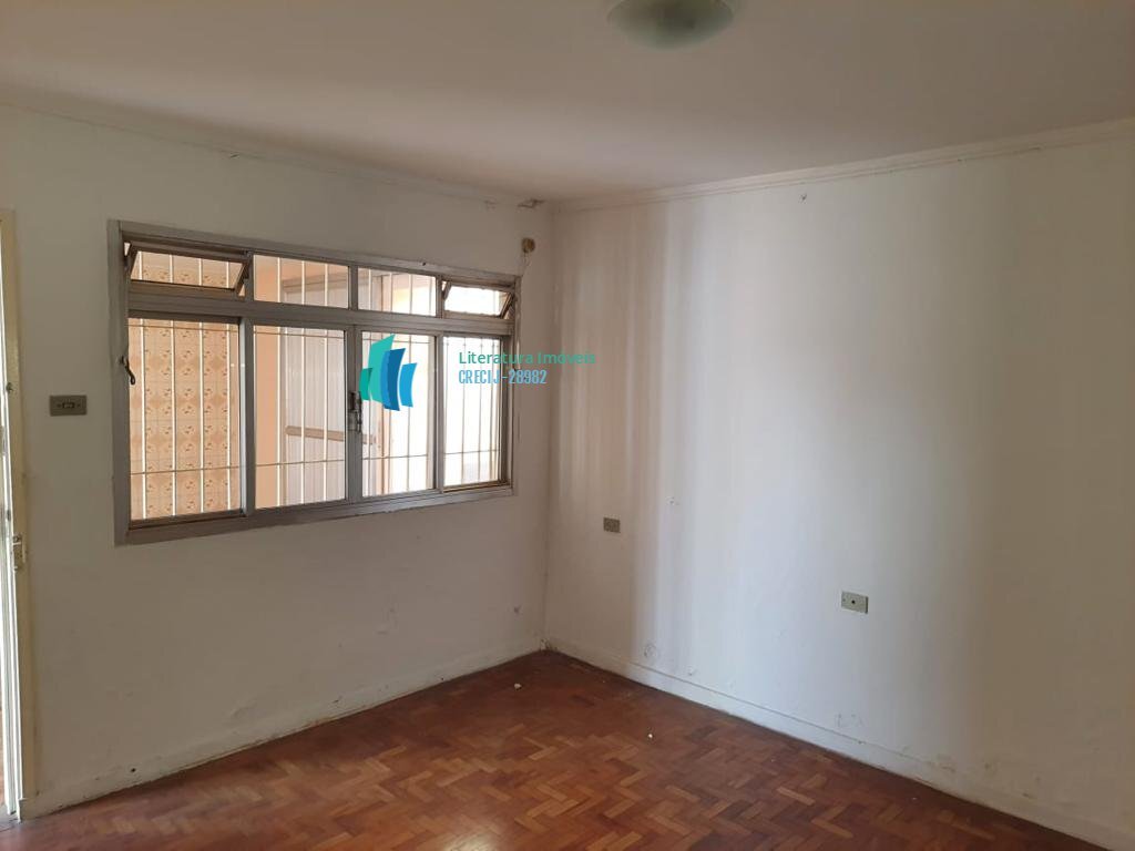 Casa para alugar com 4 quartos, 225m² - Foto 8