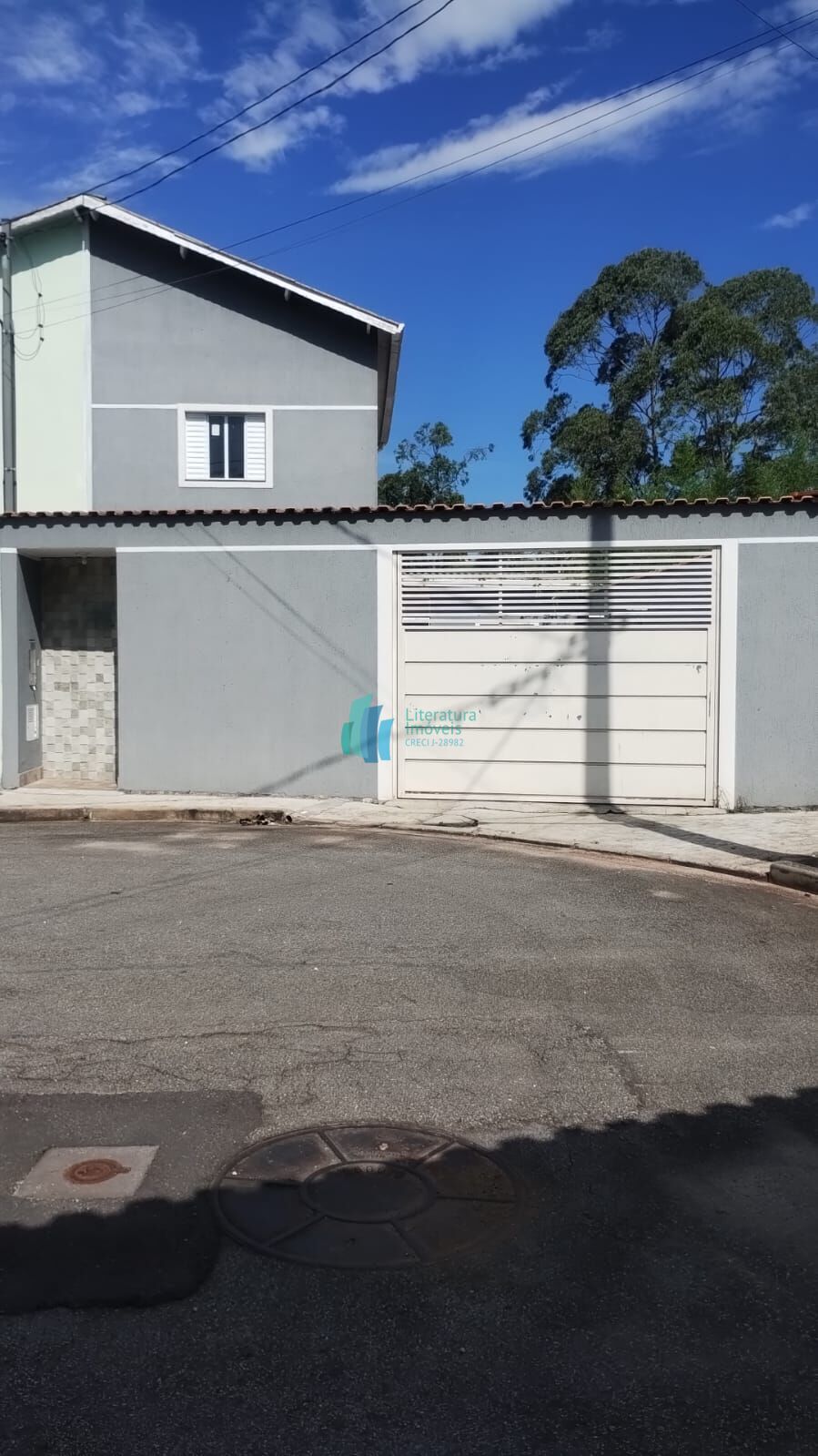 Casa para alugar com 3 quartos, 160m² - Foto 1