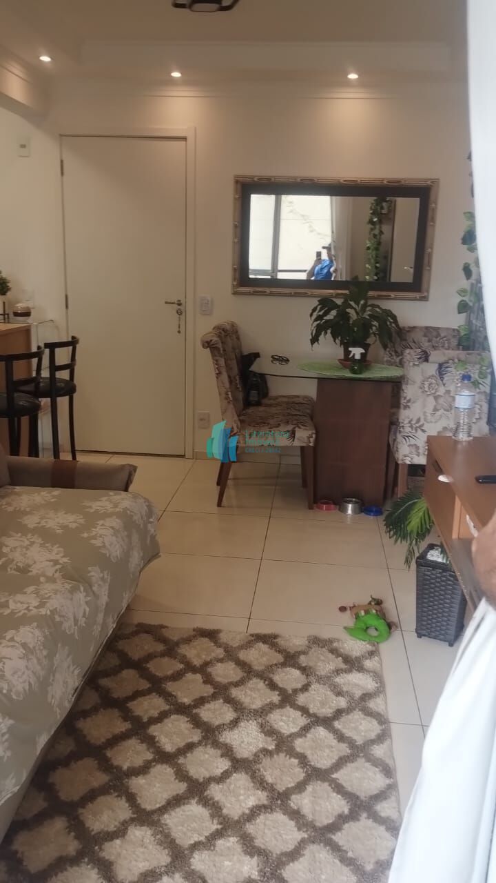 Apartamento à venda com 1 quarto, 80m² - Foto 2