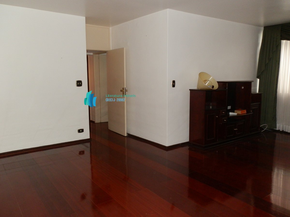 Apartamento à venda com 3 quartos, 115m² - Foto 3