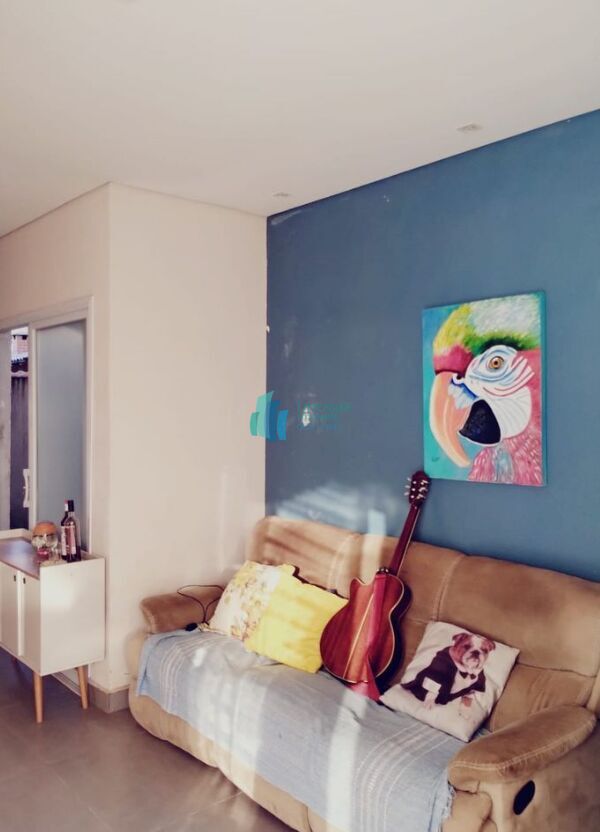 Casa à venda com 2 quartos, 125m² - Foto 2