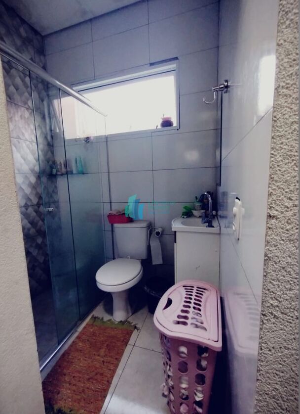 Casa à venda com 2 quartos, 125m² - Foto 9