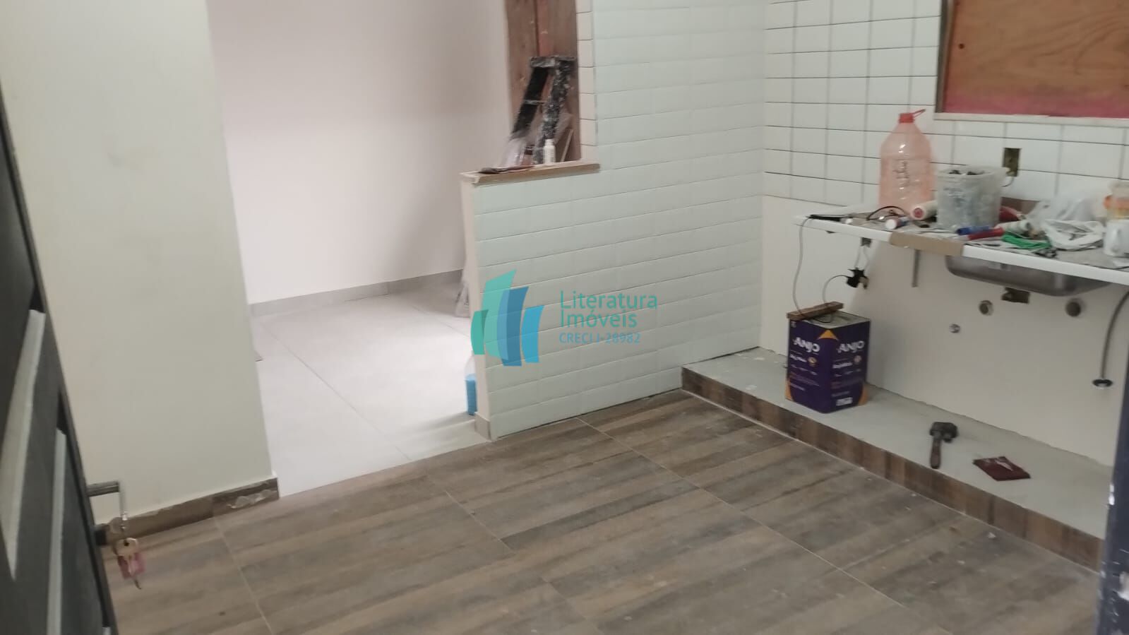 Casa à venda com 3 quartos, 124m² - Foto 7