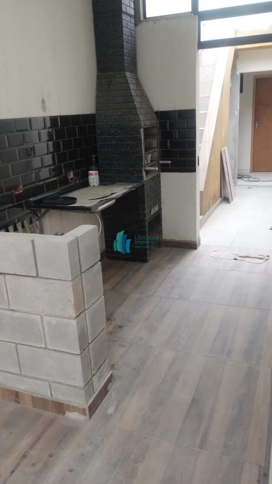 Casa à venda com 3 quartos, 124m² - Foto 2