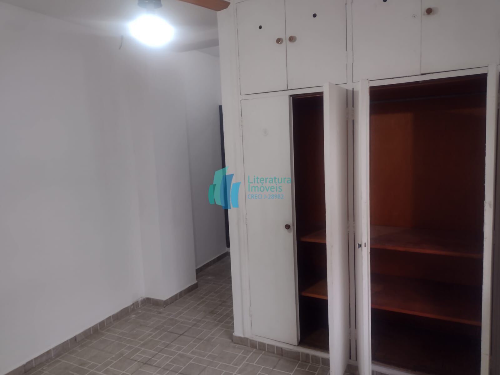 Casa para alugar com 1 quarto, 54m² - Foto 8