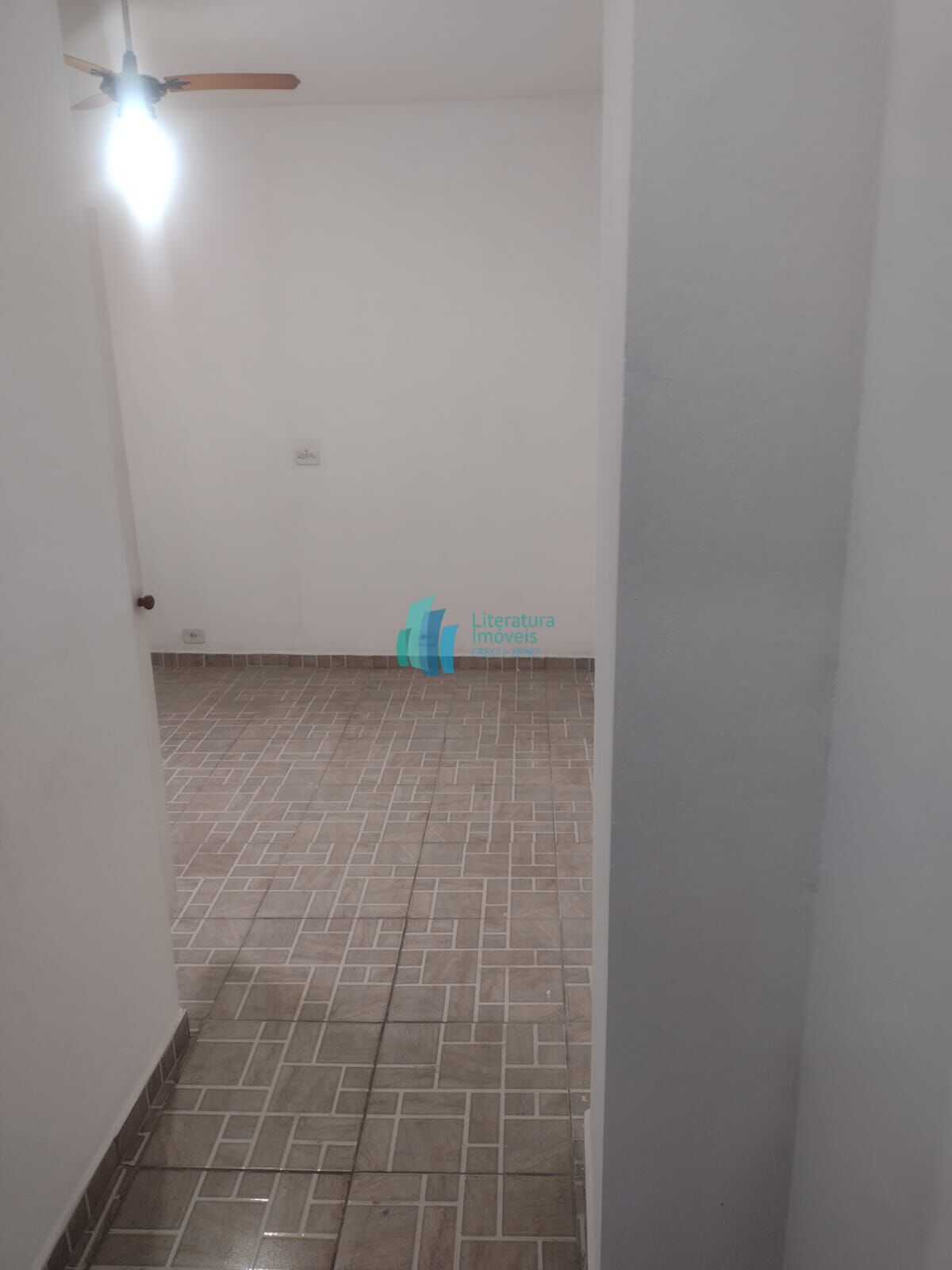 Casa para alugar com 1 quarto, 54m² - Foto 5
