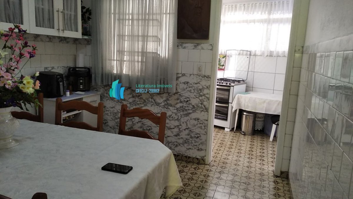 Casa à venda com 2 quartos, 160m² - Foto 8