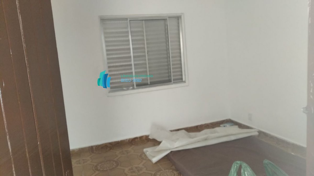 Casa para alugar com 2 quartos, 130m² - Foto 9