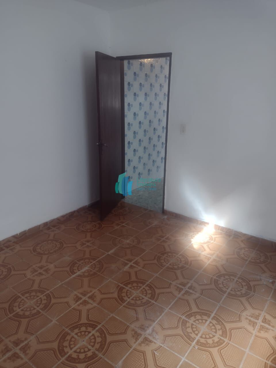 Casa para alugar com 2 quartos, 130m² - Foto 15