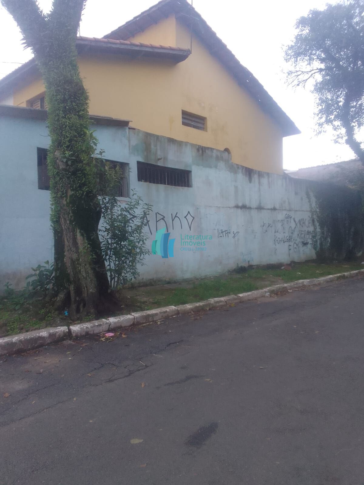 Casa à venda com 2 quartos, 200m² - Foto 13