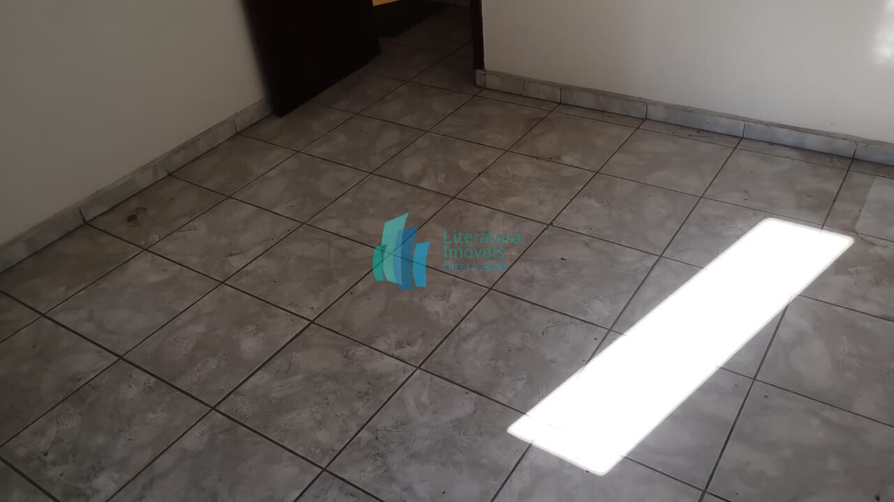 Casa para alugar com 2 quartos, 320m² - Foto 4