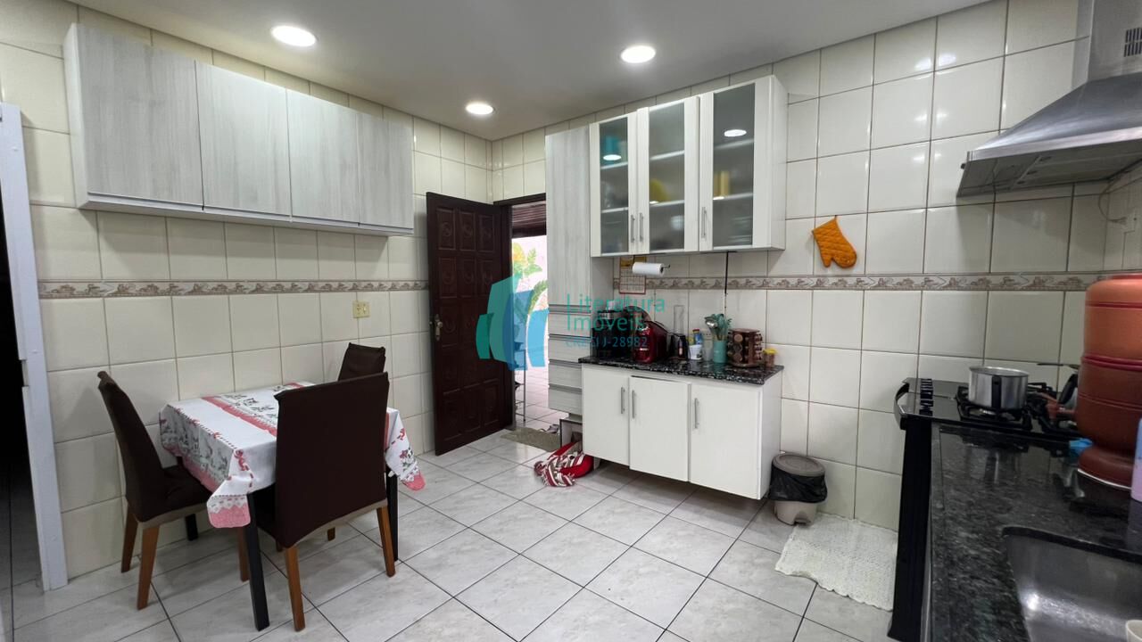 Casa, 2 quartos, 250 m² - Foto 29