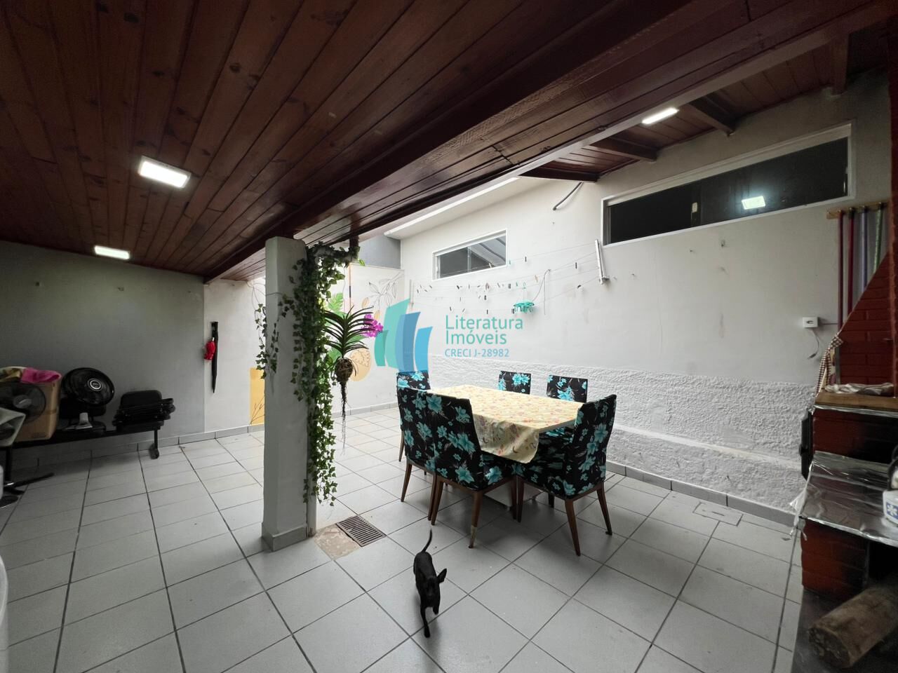 Casa, 2 quartos, 250 m² - Foto 28