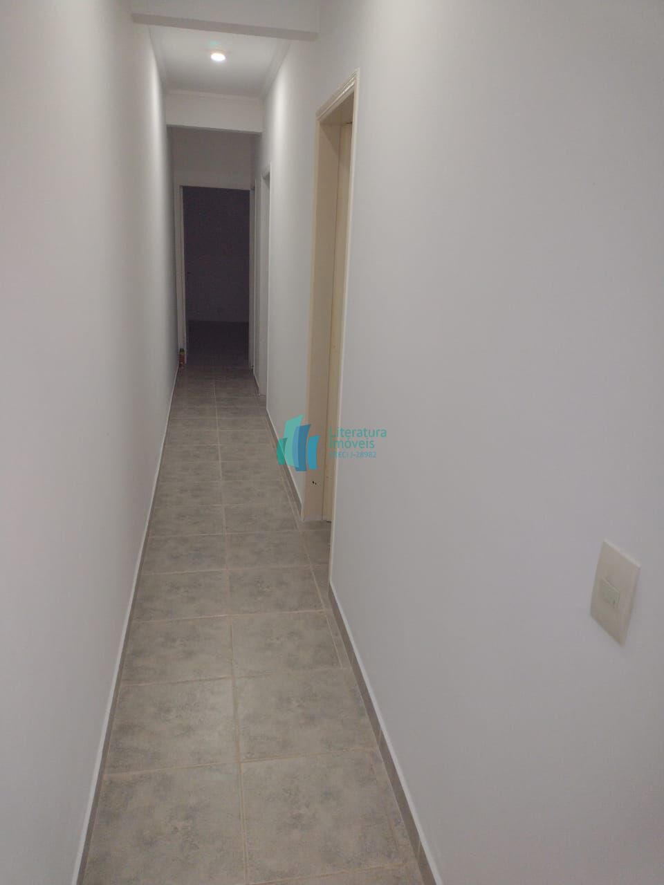 Casa à venda com 3 quartos, 250m² - Foto 13