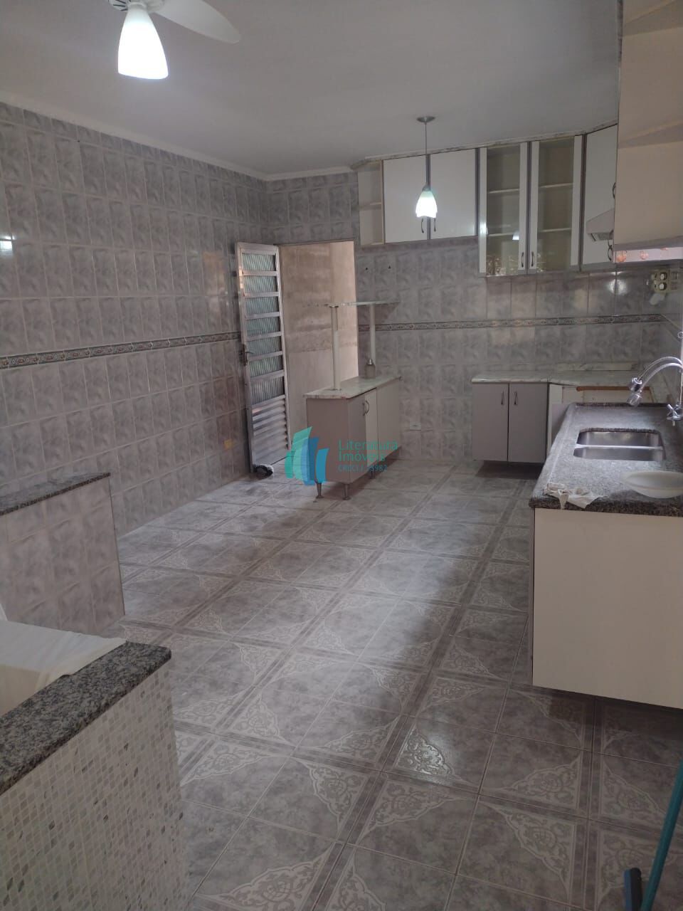 Casa à venda com 3 quartos, 250m² - Foto 30