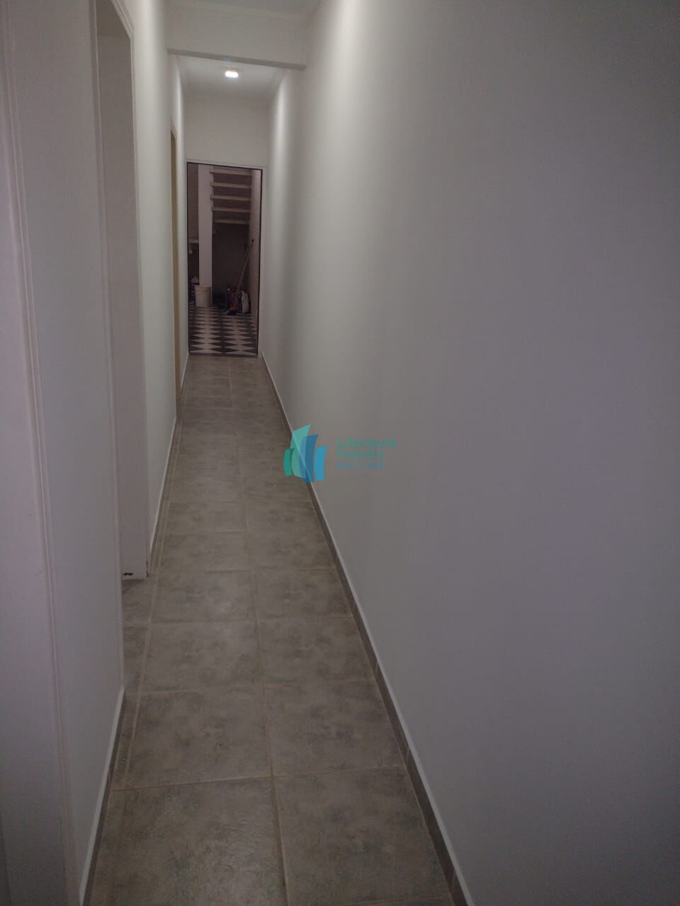 Casa à venda com 3 quartos, 250m² - Foto 4