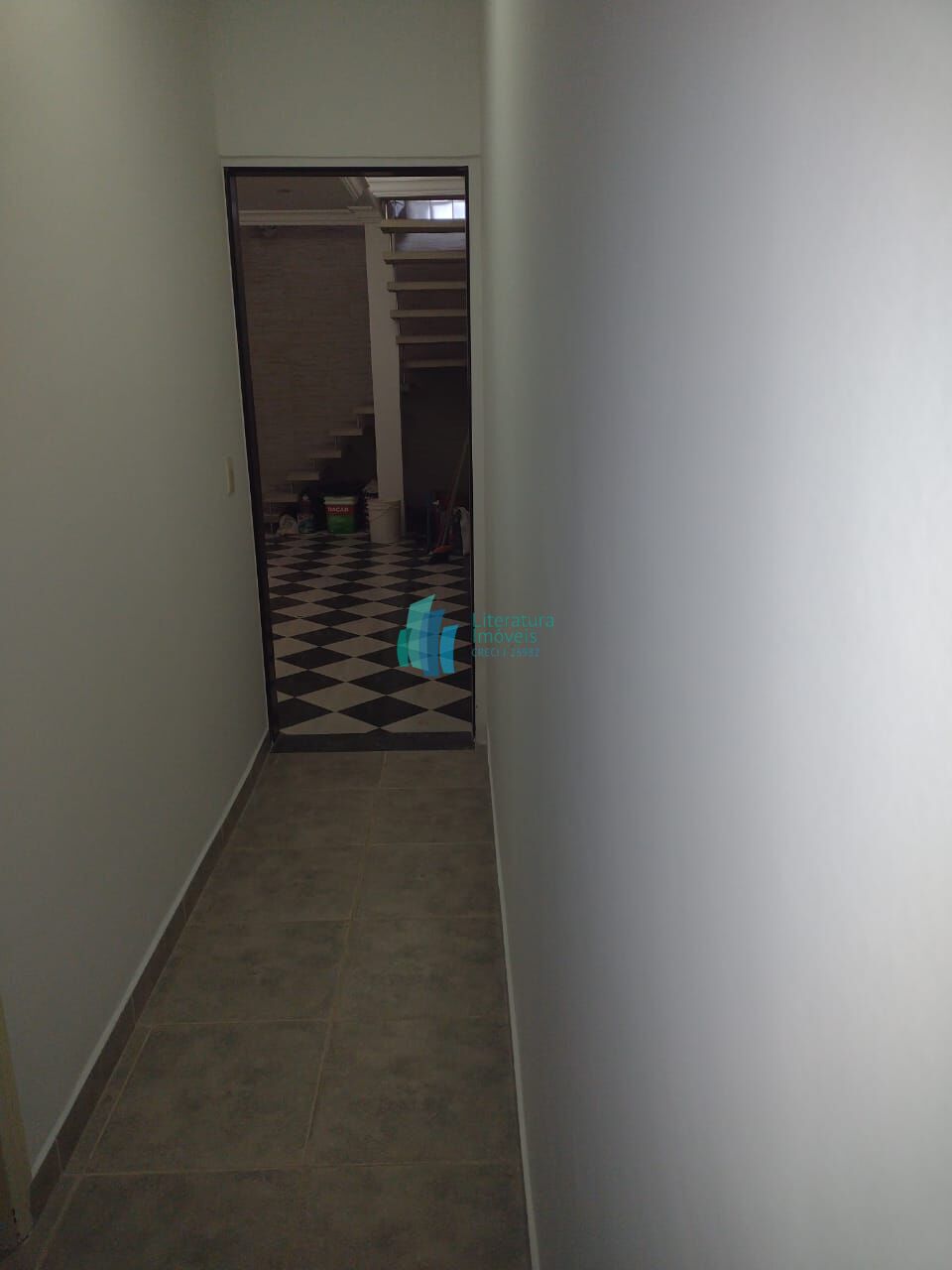 Casa à venda com 3 quartos, 250m² - Foto 3