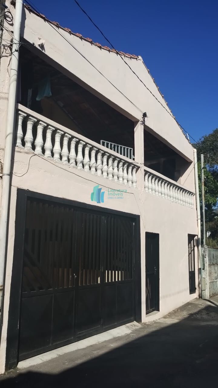 Sobrado à venda com 5 quartos, 321m² - Foto 1