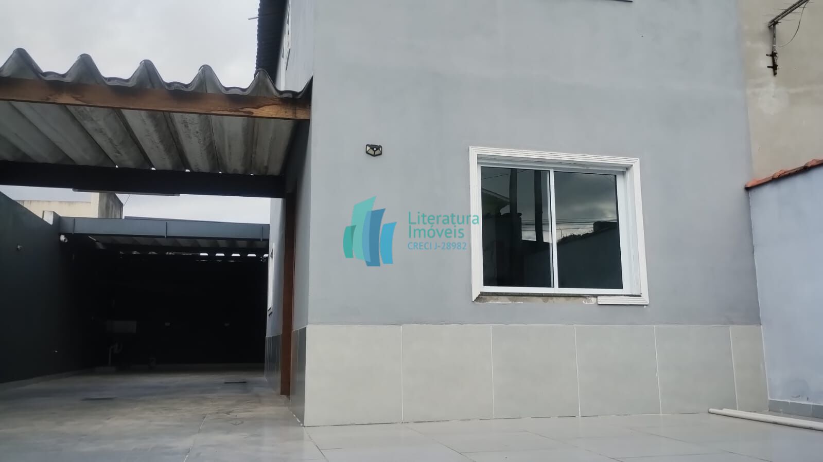 Casa para alugar com 2 quartos, 180m² - Foto 2