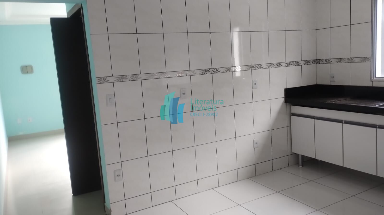 Casa para alugar com 2 quartos, 180m² - Foto 12