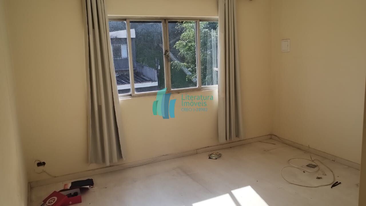 Casa para alugar com 3 quartos, 250m² - Foto 18