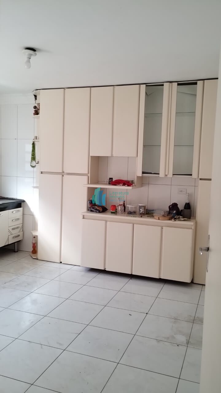 Casa para alugar com 3 quartos, 250m² - Foto 13