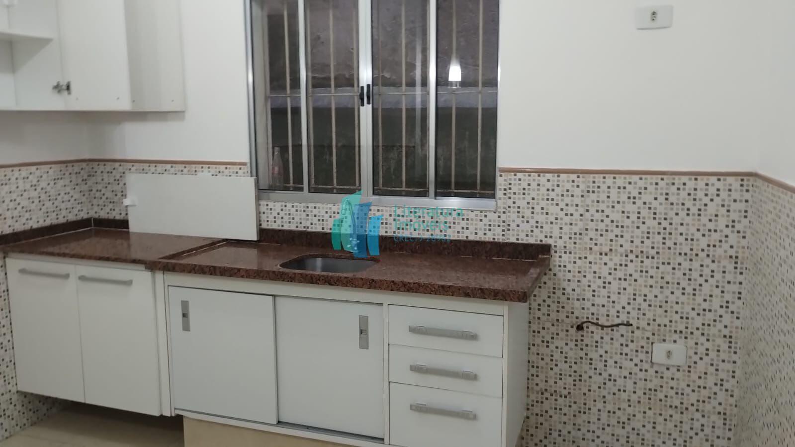 Casa para alugar com 1 quarto, 60m² - Foto 2