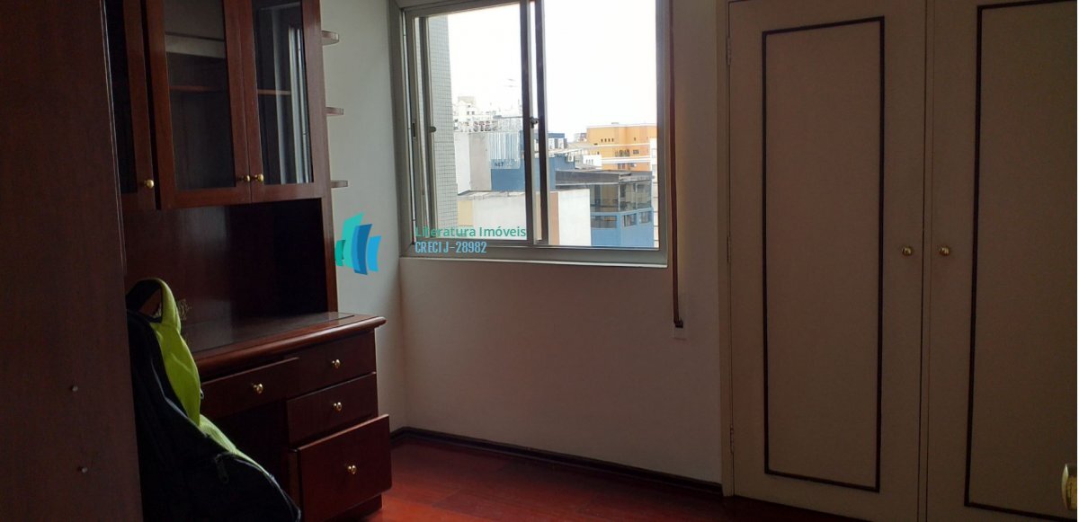 Apartamento à venda com 3 quartos, 110m² - Foto 2