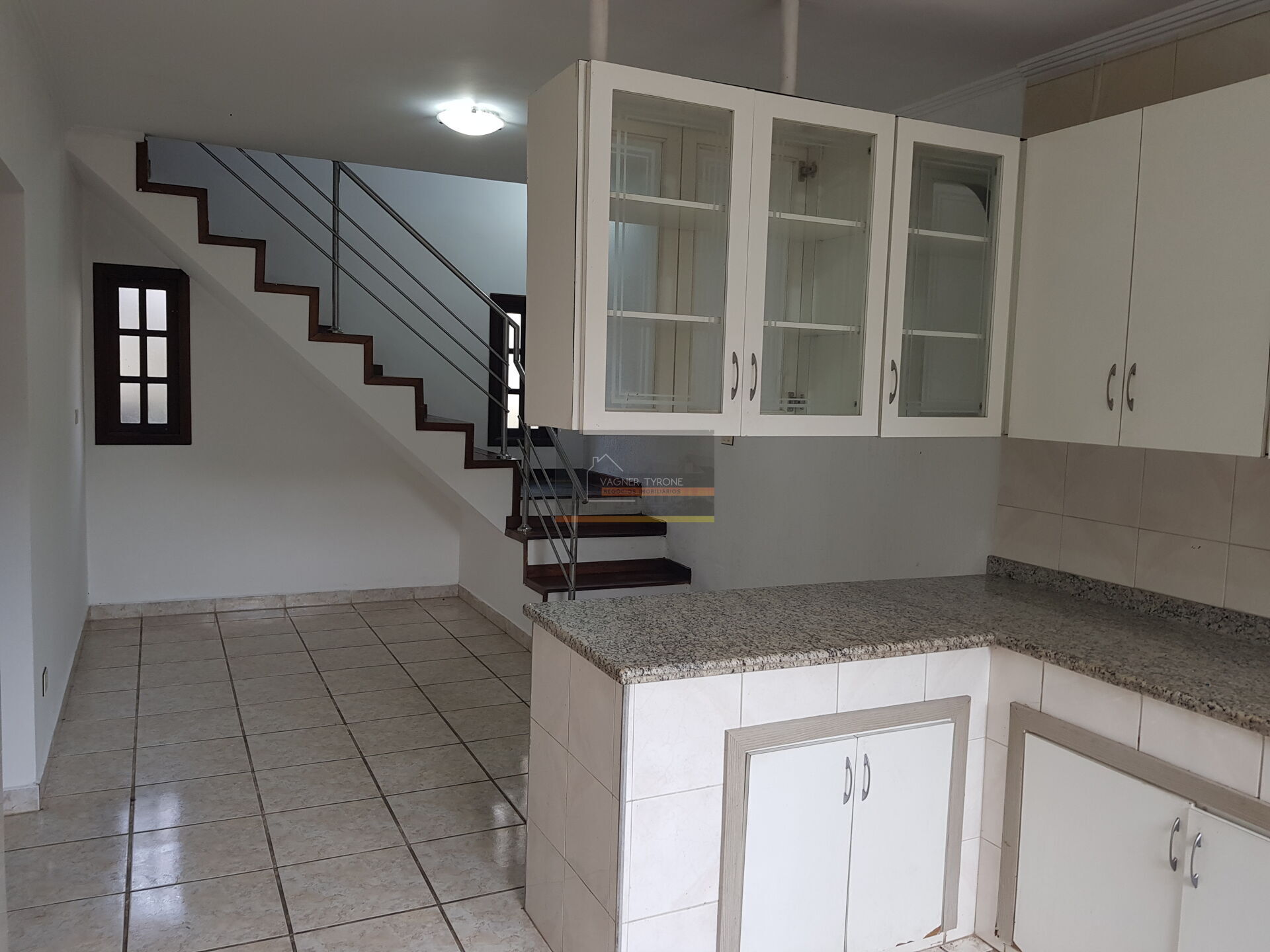 Casa à venda com 4 quartos, 200m² - Foto 32