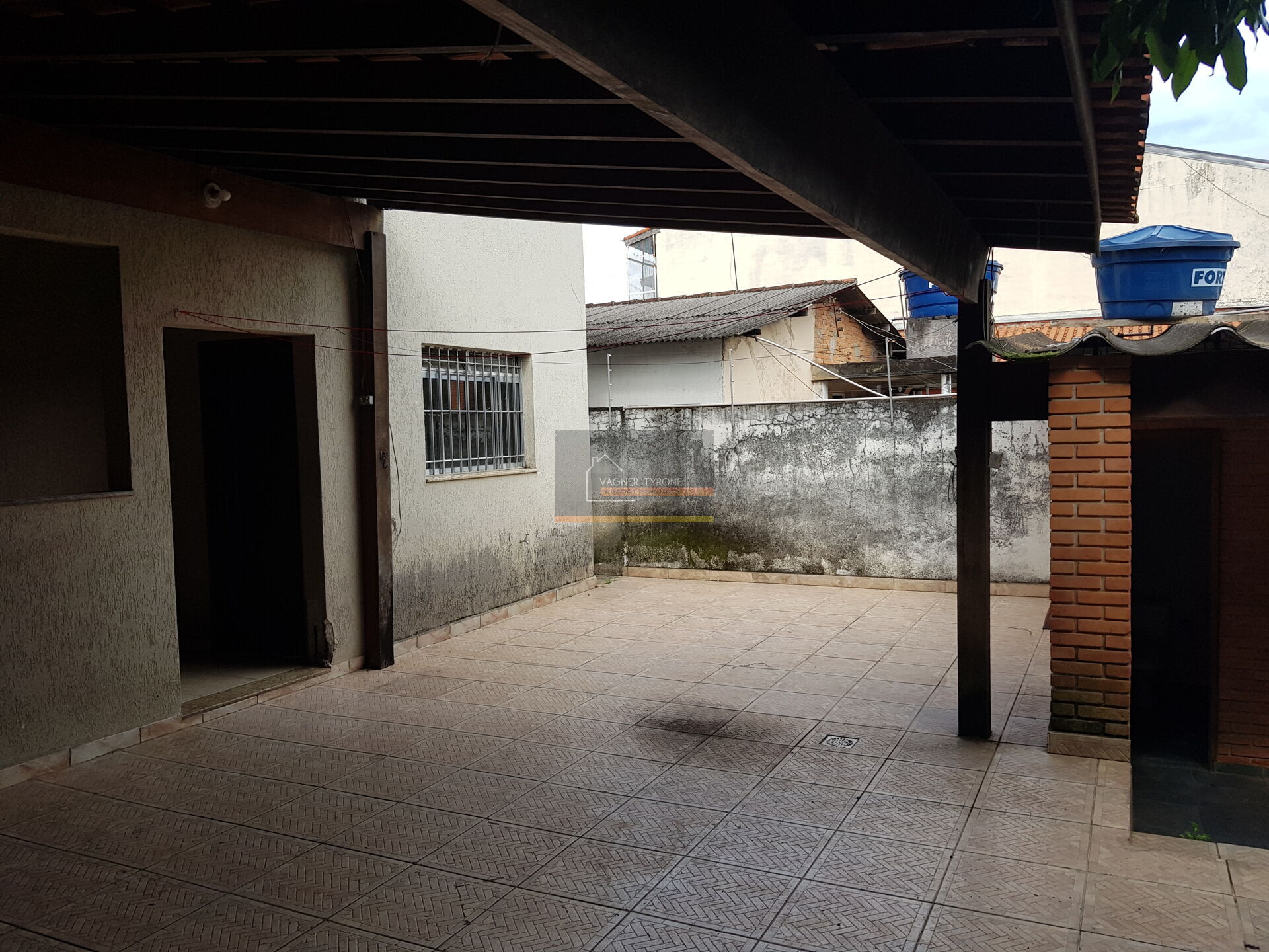 Casa à venda com 4 quartos, 200m² - Foto 9