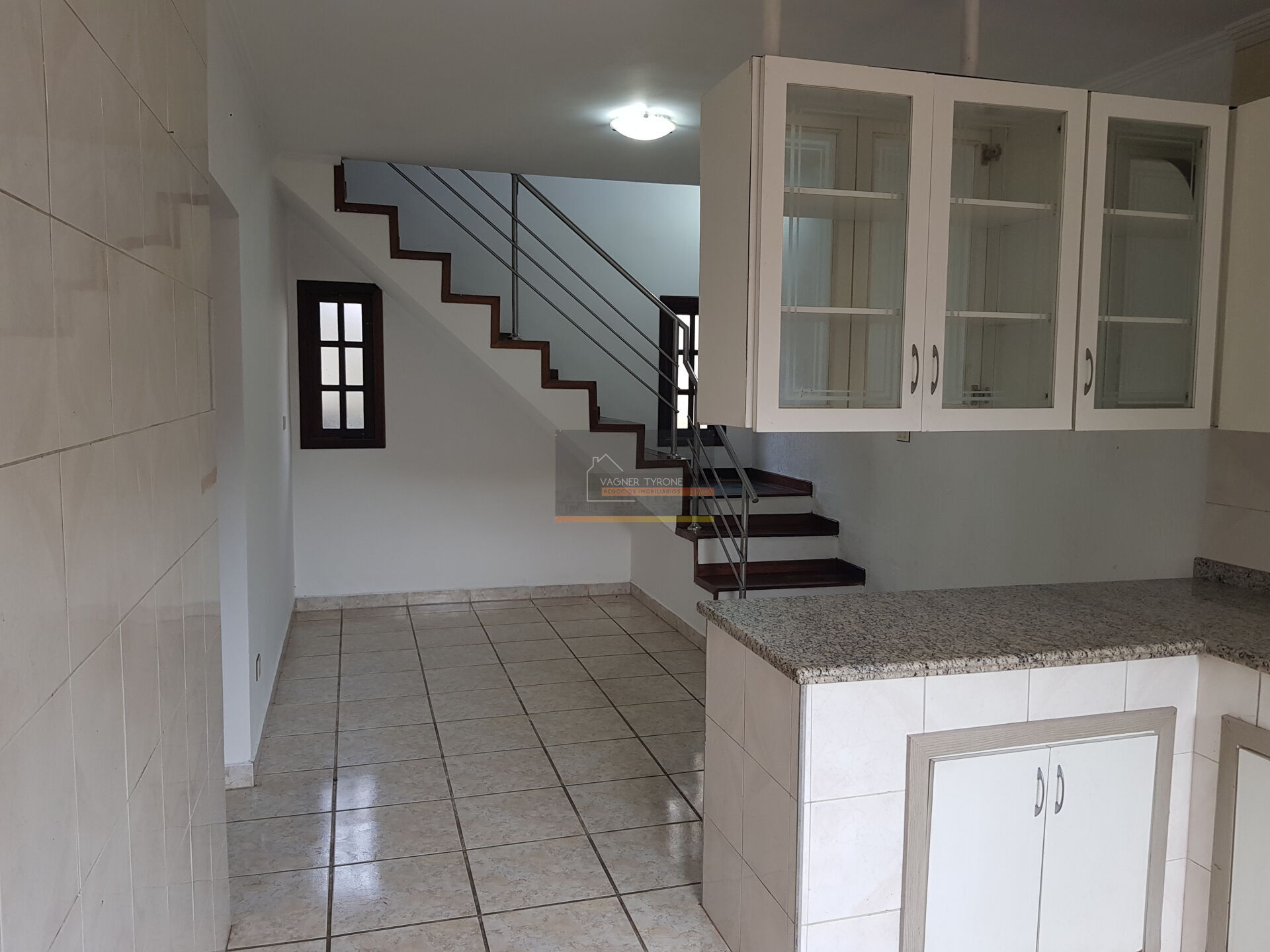 Casa à venda com 4 quartos, 200m² - Foto 31