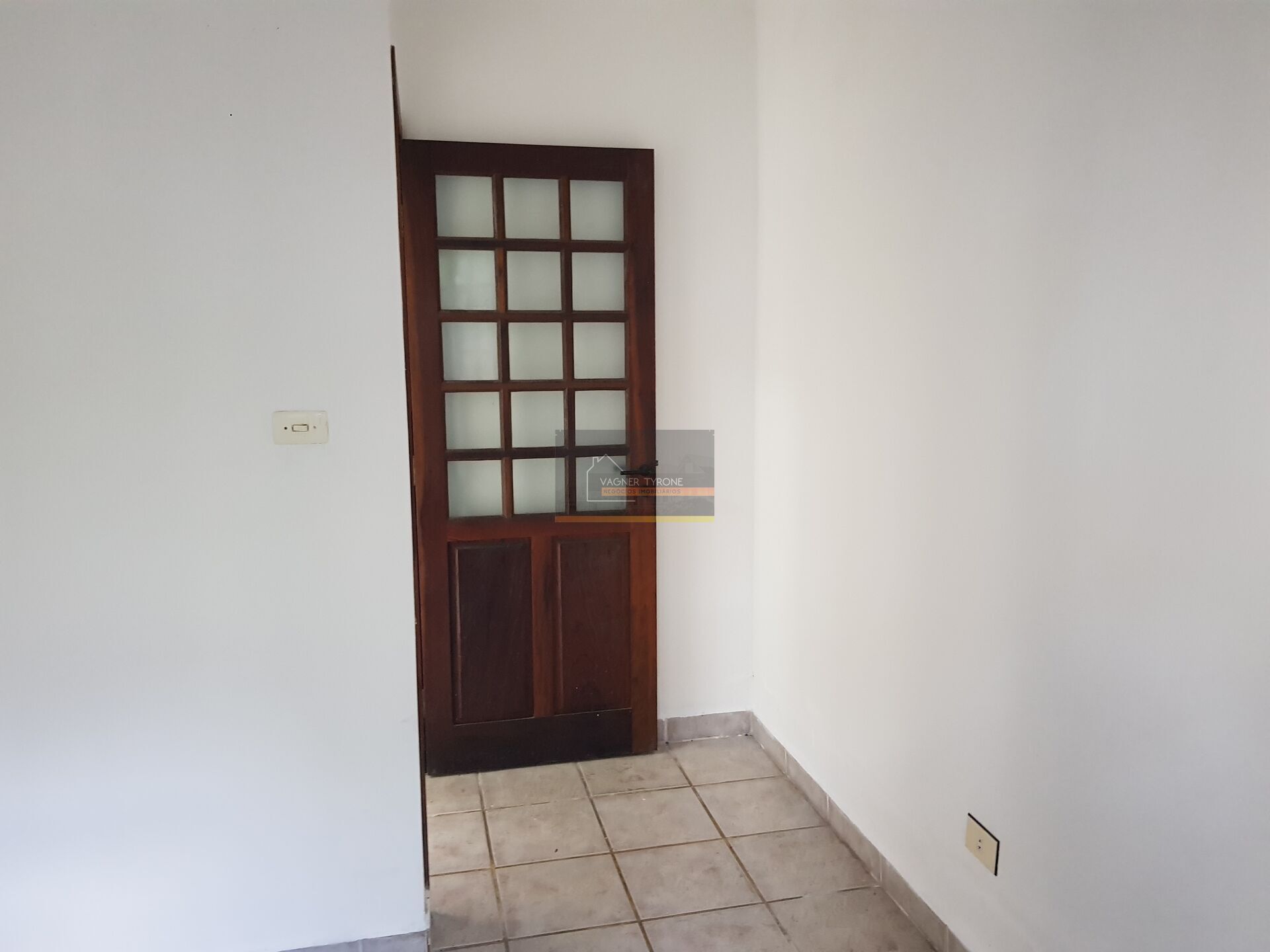 Casa à venda com 4 quartos, 200m² - Foto 38