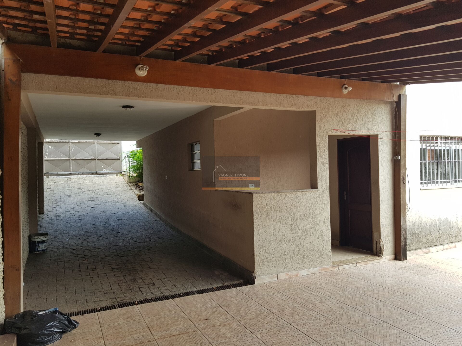 Casa à venda com 4 quartos, 200m² - Foto 7